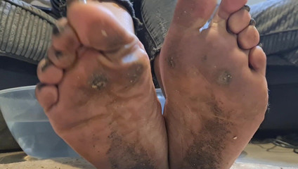 Simp to my ebony feet: nožní čaj