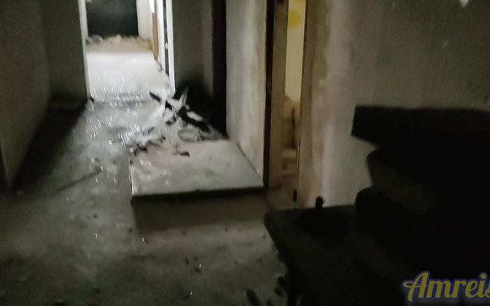 Amreis: De wandeling eindigde met een verkenning van een verlaten gebouw...