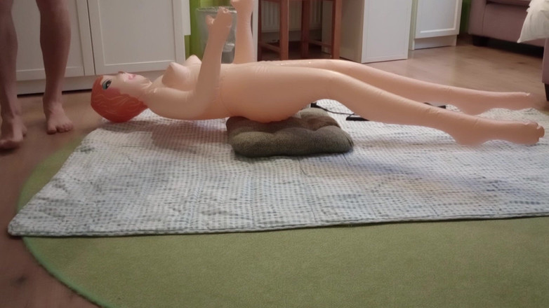 Mark Hannes: Sexdoll creampie thủ dâm