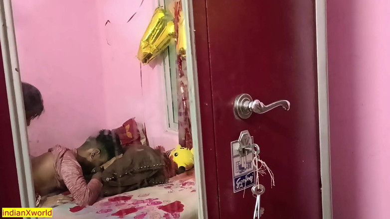 Indian Xshot: Madrasta gostosa ensina enteado como foder