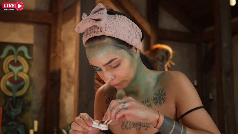 WeAreNewbies: Alexa's Cosplay Glow-up for the Live Chat