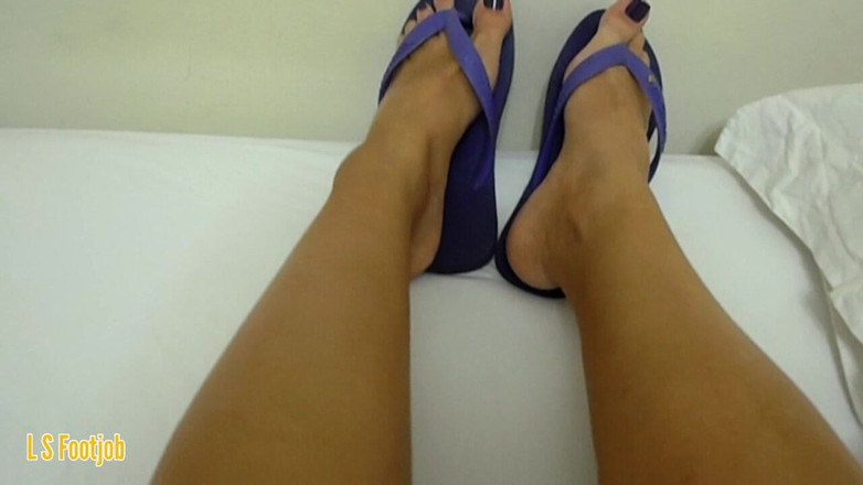 Footjob life style: Footjob flip flop pacar amatir