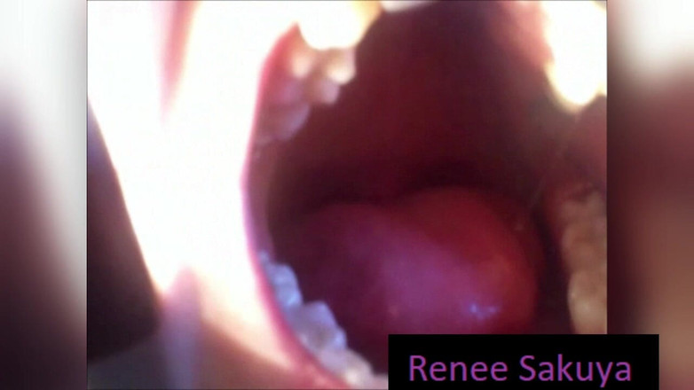 Renee Sakuya: 입이 이빨 페티쉬