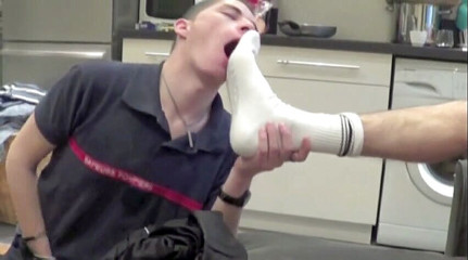 Sneaker gay: Beautiful Scally boy fucked by master in sneaker