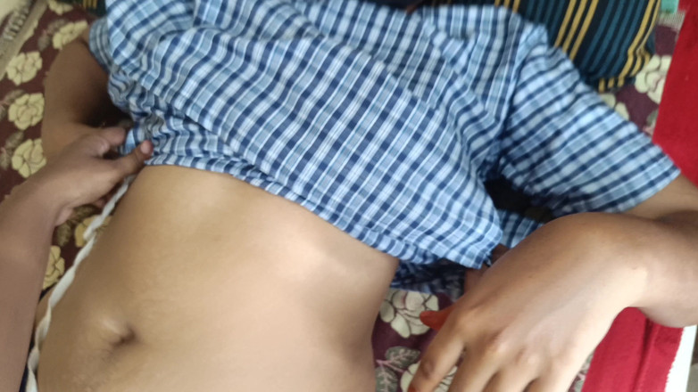 Pushpa studio: Uniform studentky