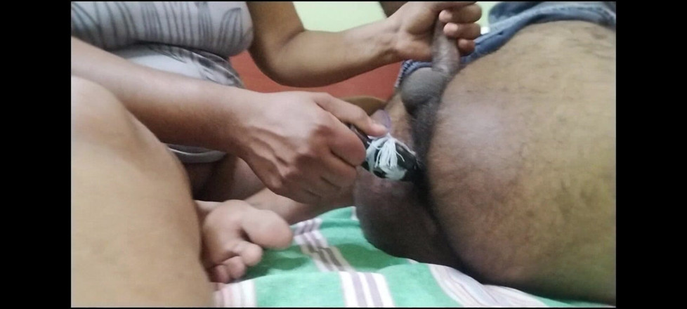 Walnuwa: Cuplu din Sri Lanka cu penetrare dublă cu vibrator făcut...