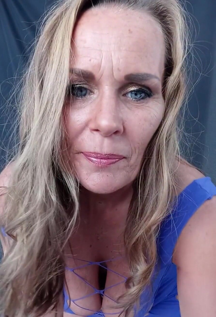 KimitheMilfMommy: Xoxoxo