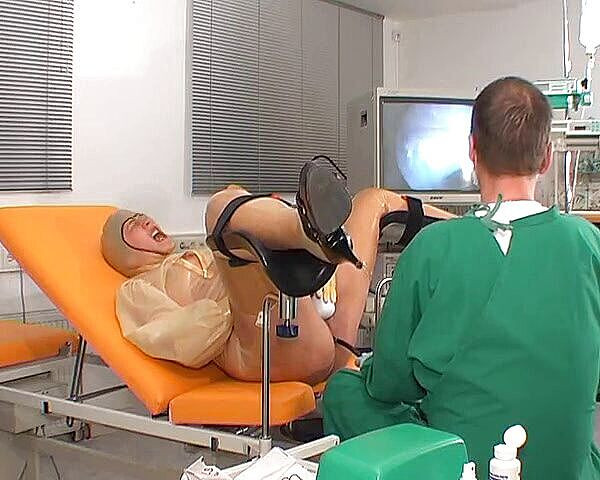 Rubber & Clinic Studio - 1ATOYS: Ujian anal yang aneh