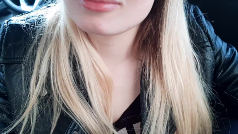 Sweet Hot mouth: A girl with a taxi driver blowjob - sucked and did...