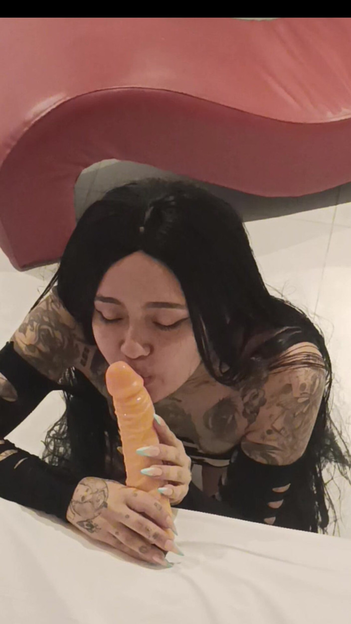 Dalyla: Adoro succhiarlo sulla