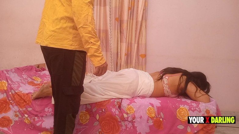 Jony Darling: Día 03 hijastro folló a su madrastra mientras la masajeaba