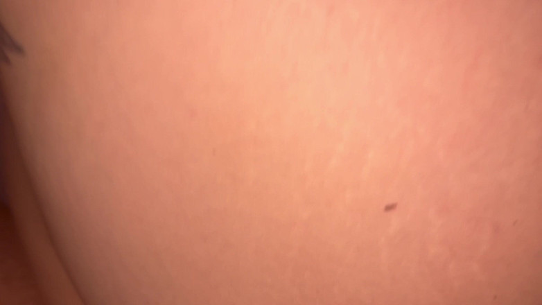 ADC21CM straight: Người Argentina trưởng thành lừa dối chồng