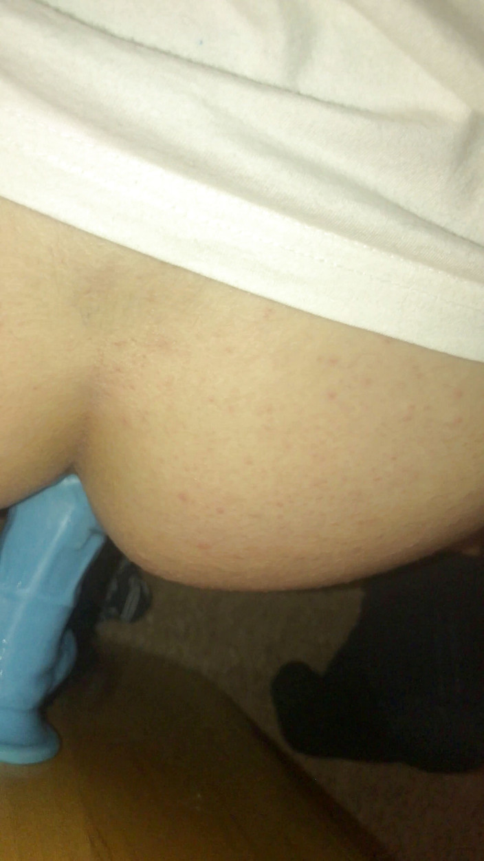 Sweethole: Ich zeige dir meinen sissy-arsch mit anal-dildo