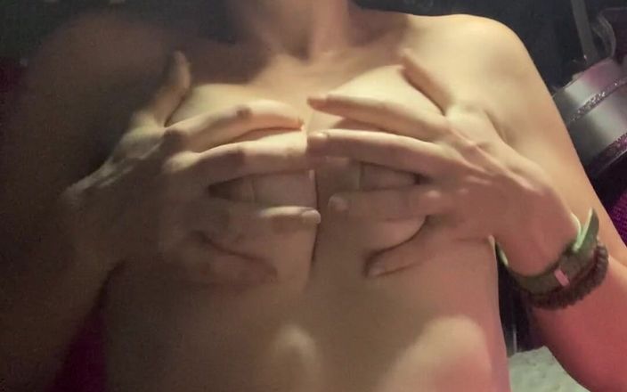 Rachel Wrigglers: Come Squeeze My Tits. They Feel Amazing!