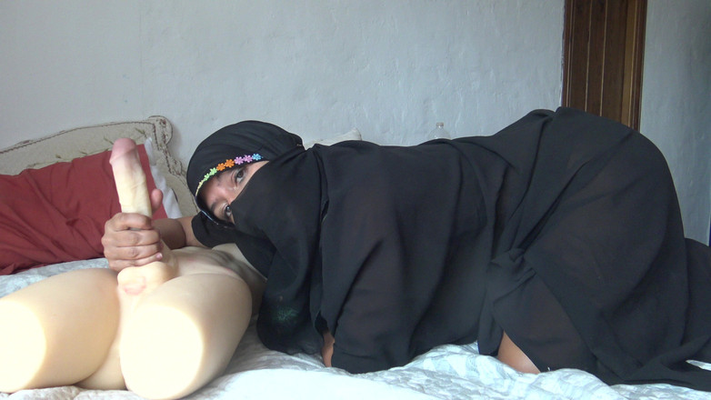 Souzan Halabi: Beurette algerina ama il suo grosso cazzo molto mentre suo...