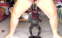 Sex hub couple: Jen is peeing on an ape statue