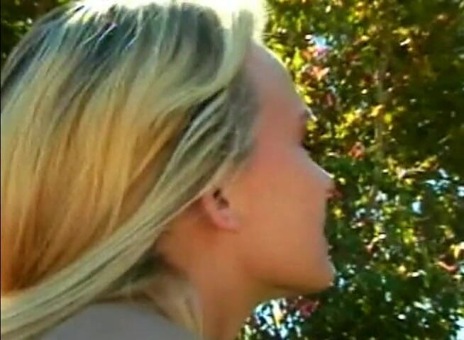 Teens Get it Hard: Small tits slut fucking in the shade