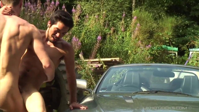 UK Hot Jocks: Sesso su auto | Dietro le quinte bonus
