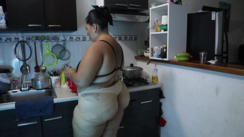 Lexly_16: My Stepmom Seduces Me in the Kitchen and We Go...