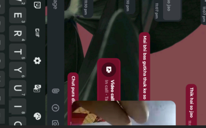 Hot Sis: Latika nue pendant un appel vidéo, show complet