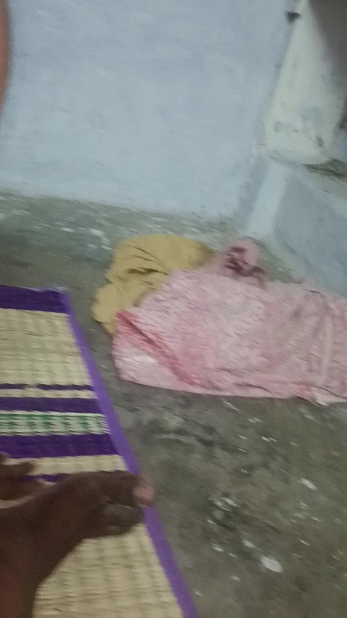 Suraas: BBW-ehefrau melken und lutschen und lecken