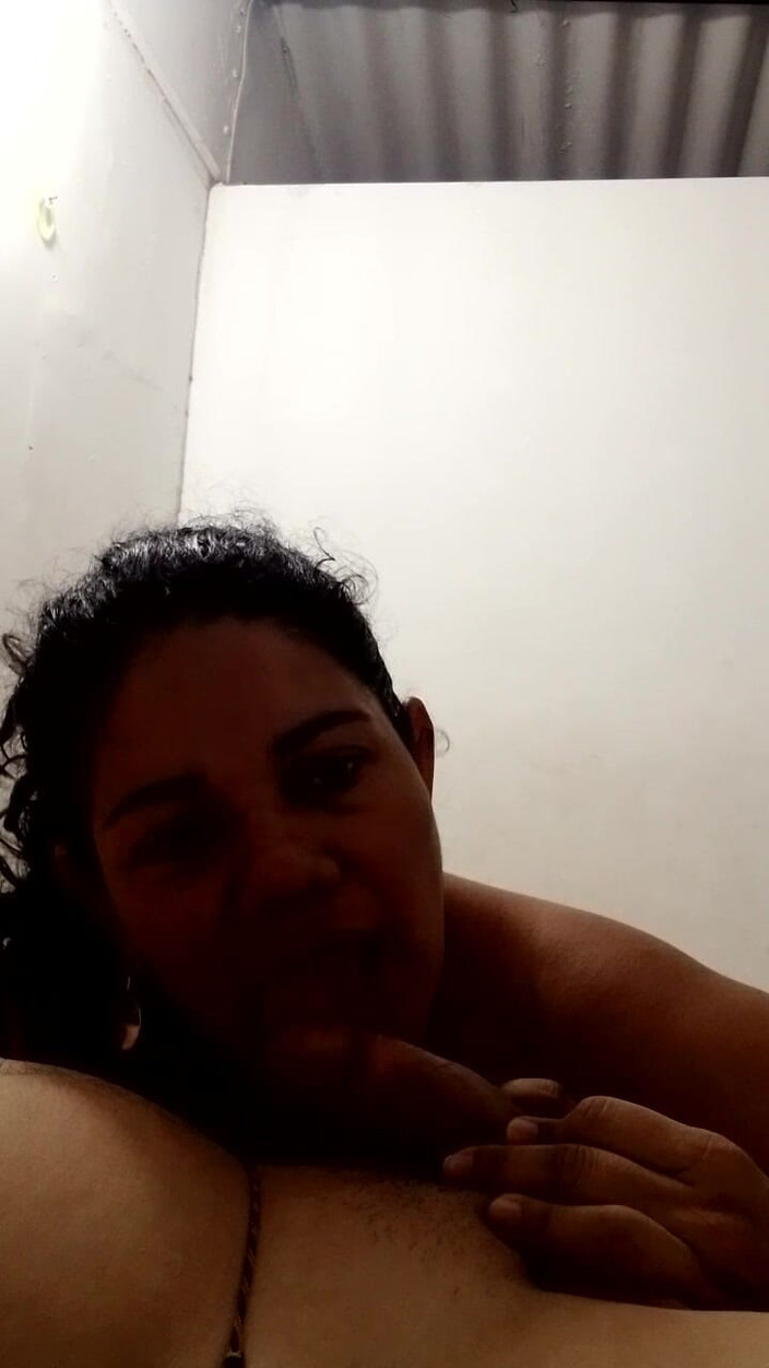 Valkyrie and Luigy Couple: La connessione al cazzo: Valkyrie e il suo pompino