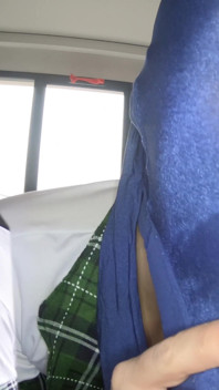 Awek kolej Katy belajar blowjob nilon encasement