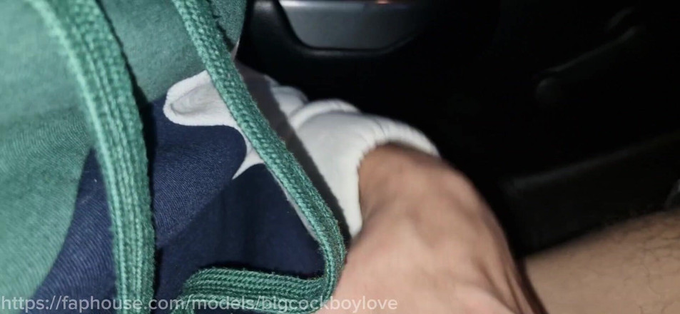 AlexGay: Šukej taxikáře na bezplatnou jízdu, velké ptáky, sex a spousta...