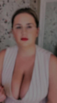Messy Fake Cumshot on MILF Tits