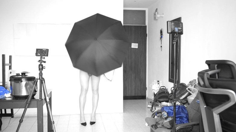 Voyager: Blue Boy Crossdressser