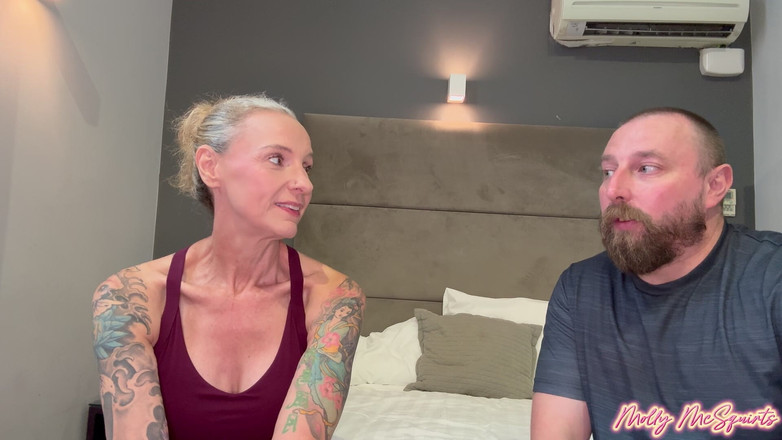 Molly McSquirts: Bts - відпустка у Великобританії з Крісом Коксом