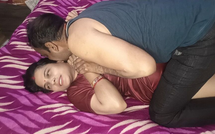 Pyaripooja22: Poprvé po svatbě jsem chytil svou mladou, krásnou a sexy...