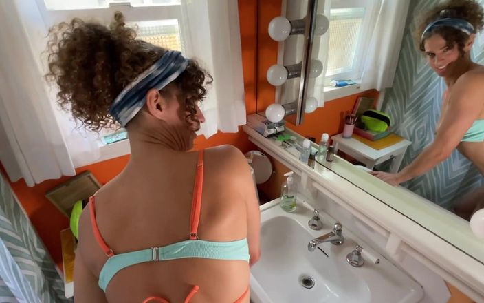 VibeWithMommy: Enojado madrastra judía llorando alivia a los hijastros en la...