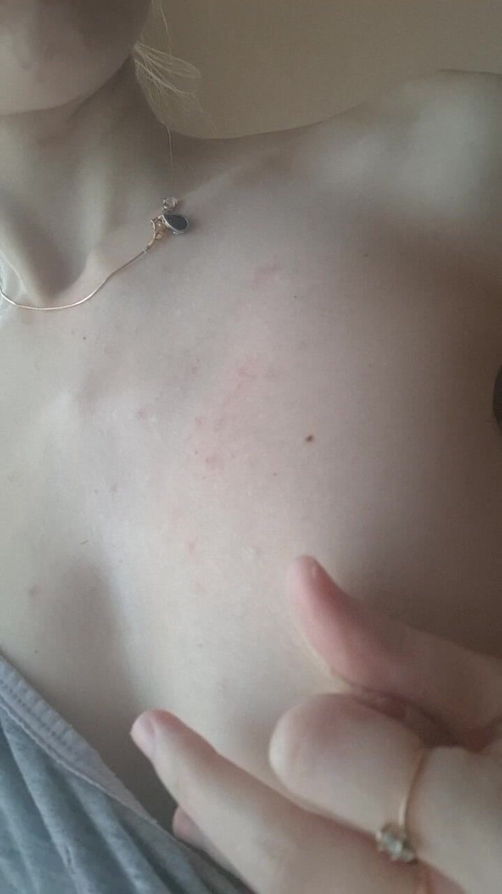 Julia Bant: Julia Bant tetas