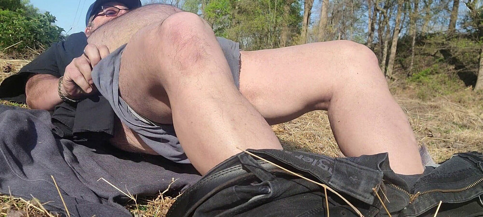 JohnGalt_060769: 야외에서 사정 (풀 비디오)