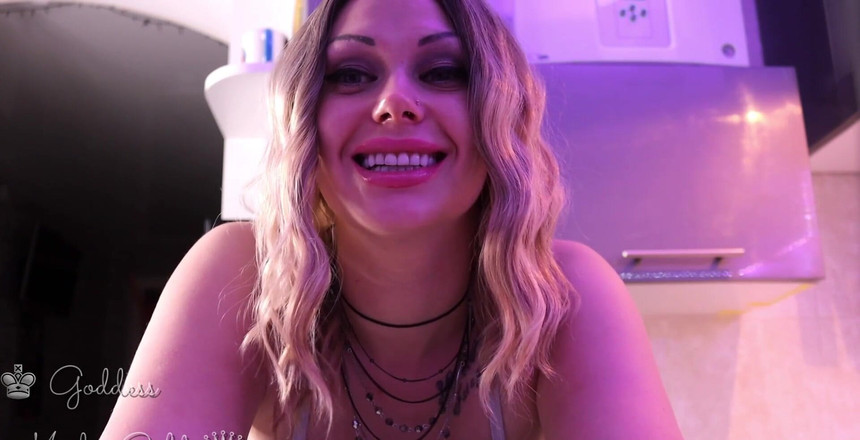 Goddess Misha Goldy: Řeknu ti, že se vrátím ke svému bývalému příteli, ale neskončím...