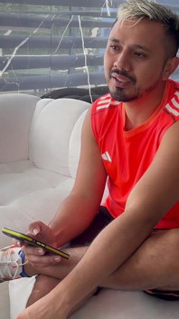 Kencan online berujung threesome bareng dua wanita hamil, memeknya sempit banget