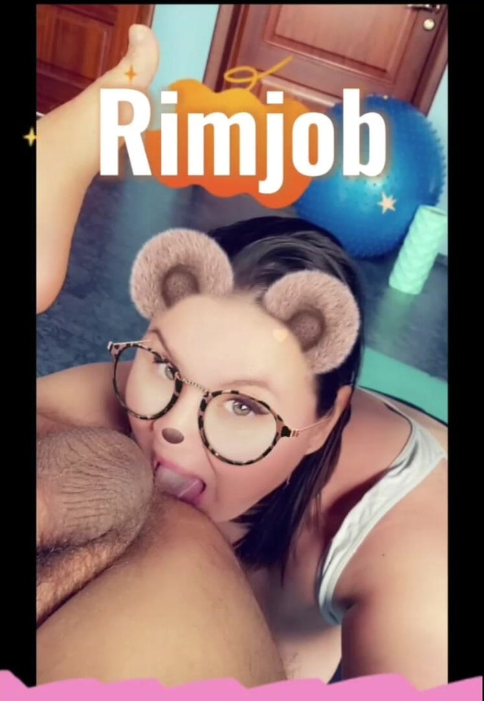 Mary Di: Surpresa de chupada de cu de MILF MaryDi para enteado