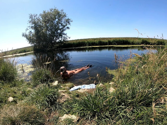 Andy: 步行 49 2025