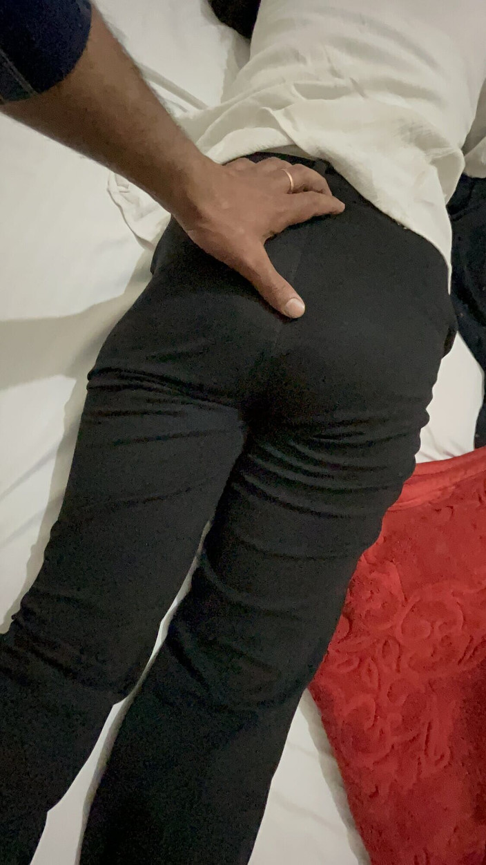 Bhupinder: ガールフレンドとのロマンス