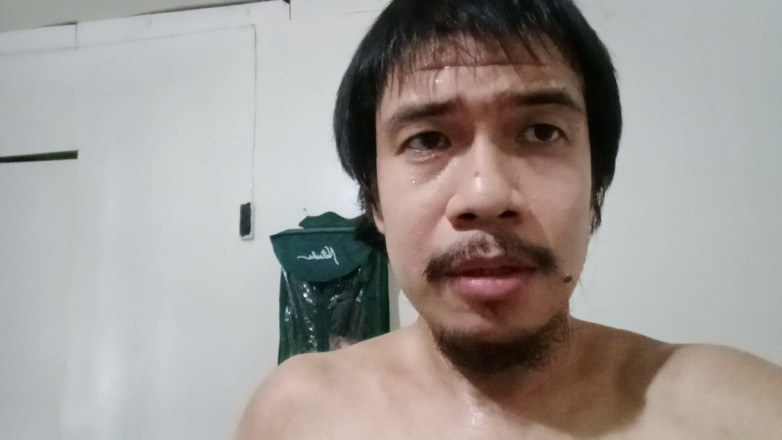 Piolo Alberto: Melancap melancap melutut
