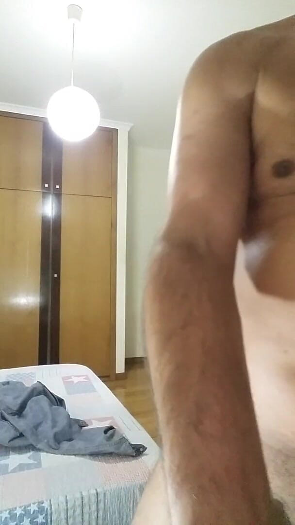 Boy top Amador: Llegué de la discoteca muy cachonda y me traje un...