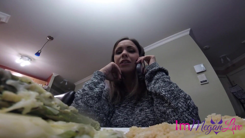 ImMeganLive: Shrinking and Cooking My Step Brother - Immeganlive