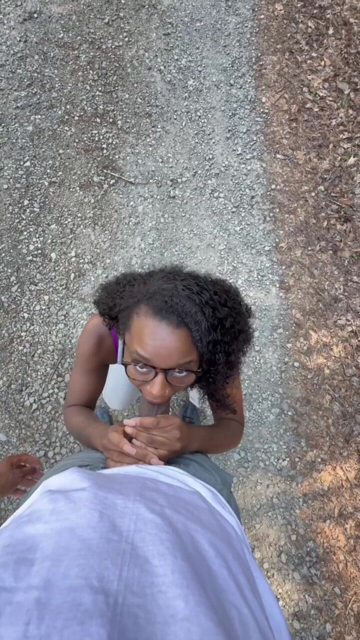 Majesty Nasty: Outdoor Blowjobs
