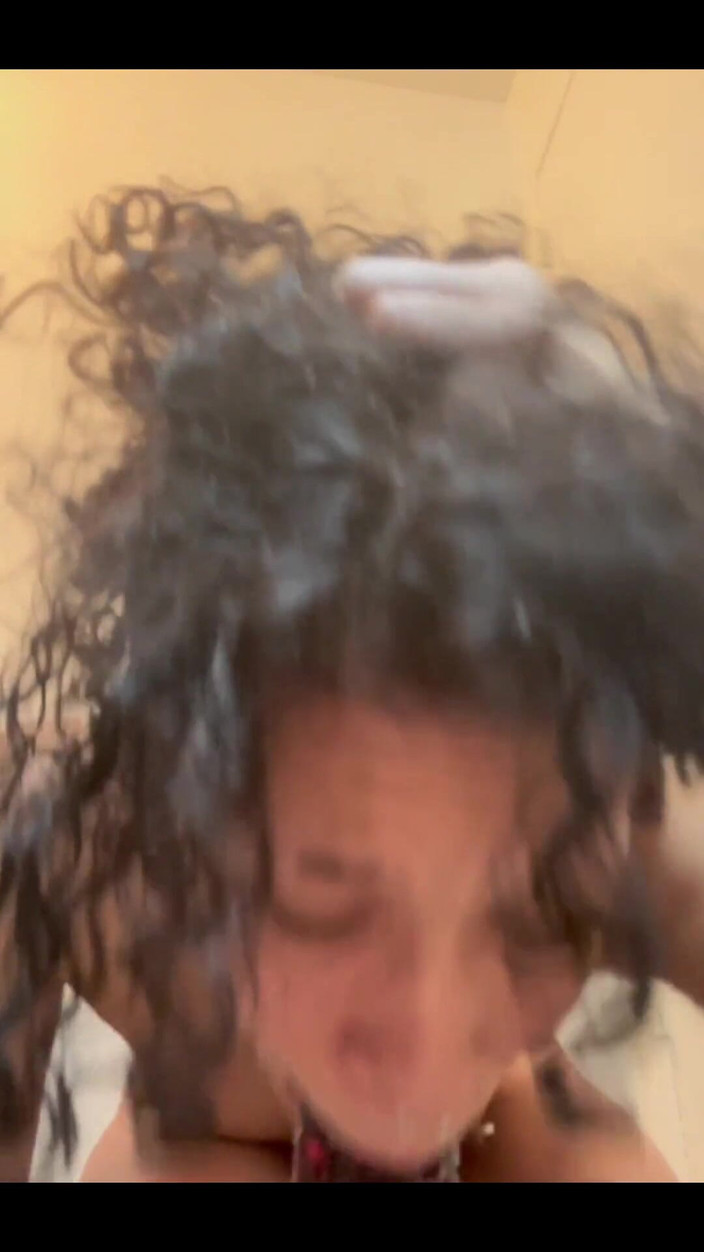 theunholychi: 今日はあなたのために私のかわいい小さなお尻をぽっかりと開けるために最善を尽くしました