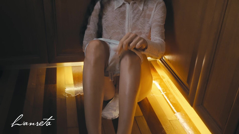 Lanreta: 자지를 빨아주는 18세 소녀 시오후키, 오줌과 정액