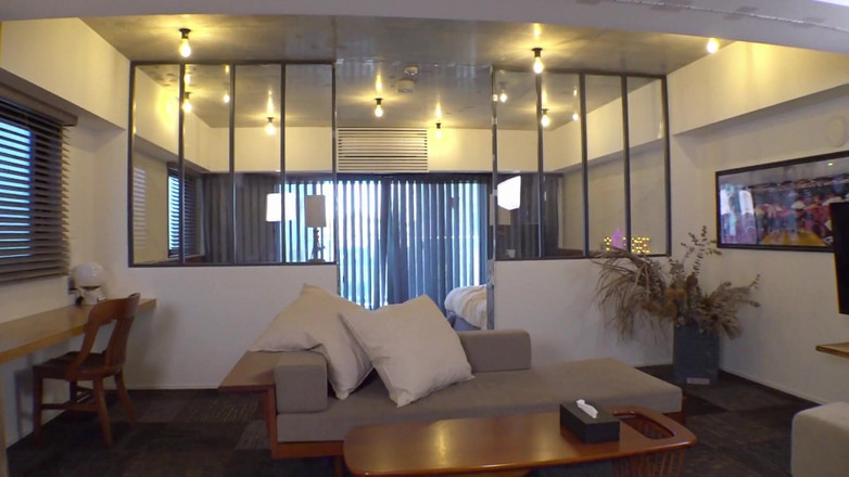 DOC channel: Del 1 Allvarligt en ängel !? Super-söt E-cup Nurse Face-stomping Creampie Squirt!