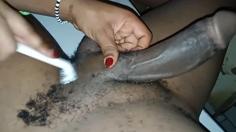 Bad boy studio: Sie rasiert meinen bbc und fickt ihn dann teil 3