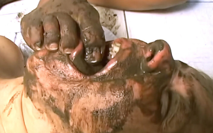 FetishKing: Lick My Sexy Dirty Feet Bitch! Dirty Feets Top Model...