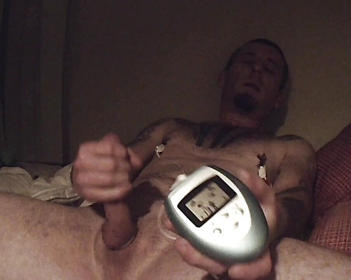 Finger82: Melancap dan elektroshoking puting